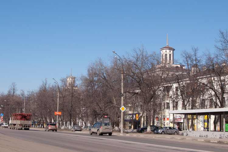 Дома с башнями в Люберцах