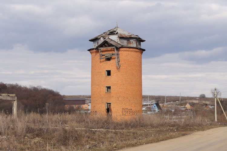 Силосная башня в Каменском